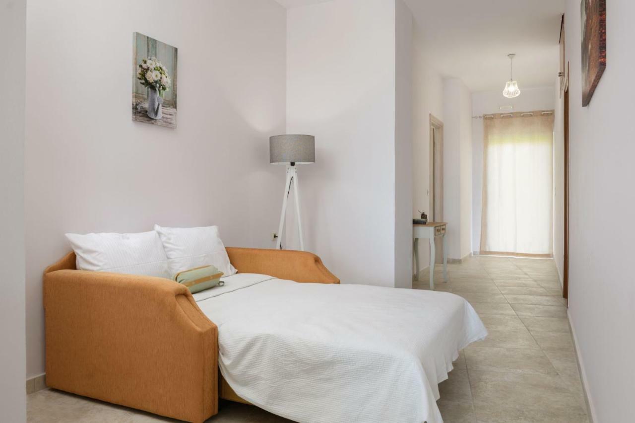 Coral Sea Apartment Kokkinos Pirgos Exterior photo
